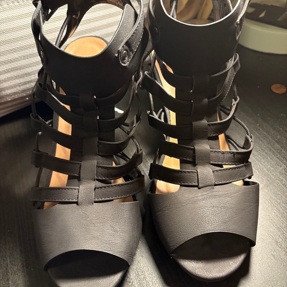 CityClassified strappy black open toe heel size 10 - Picture 1 of 3
